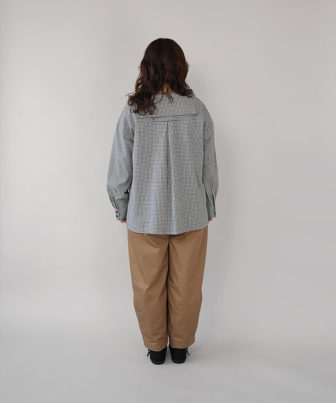 mumokuteki長さが選べる2サイズ展開のコクーンパンツ | mumokuteki