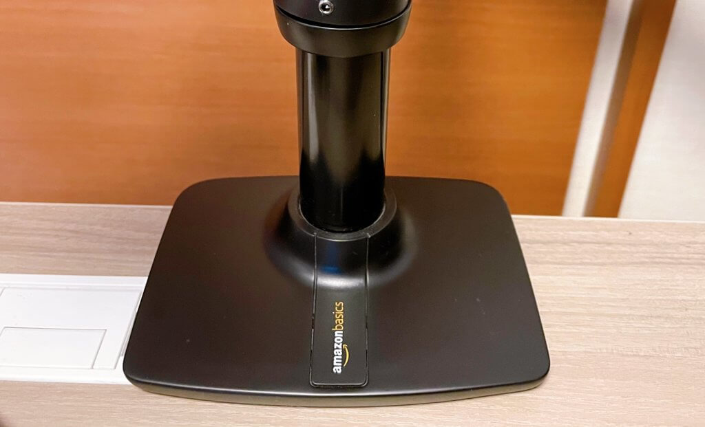 Amazonベーシック モニターアーム レビュー｜マットブラックが美しい