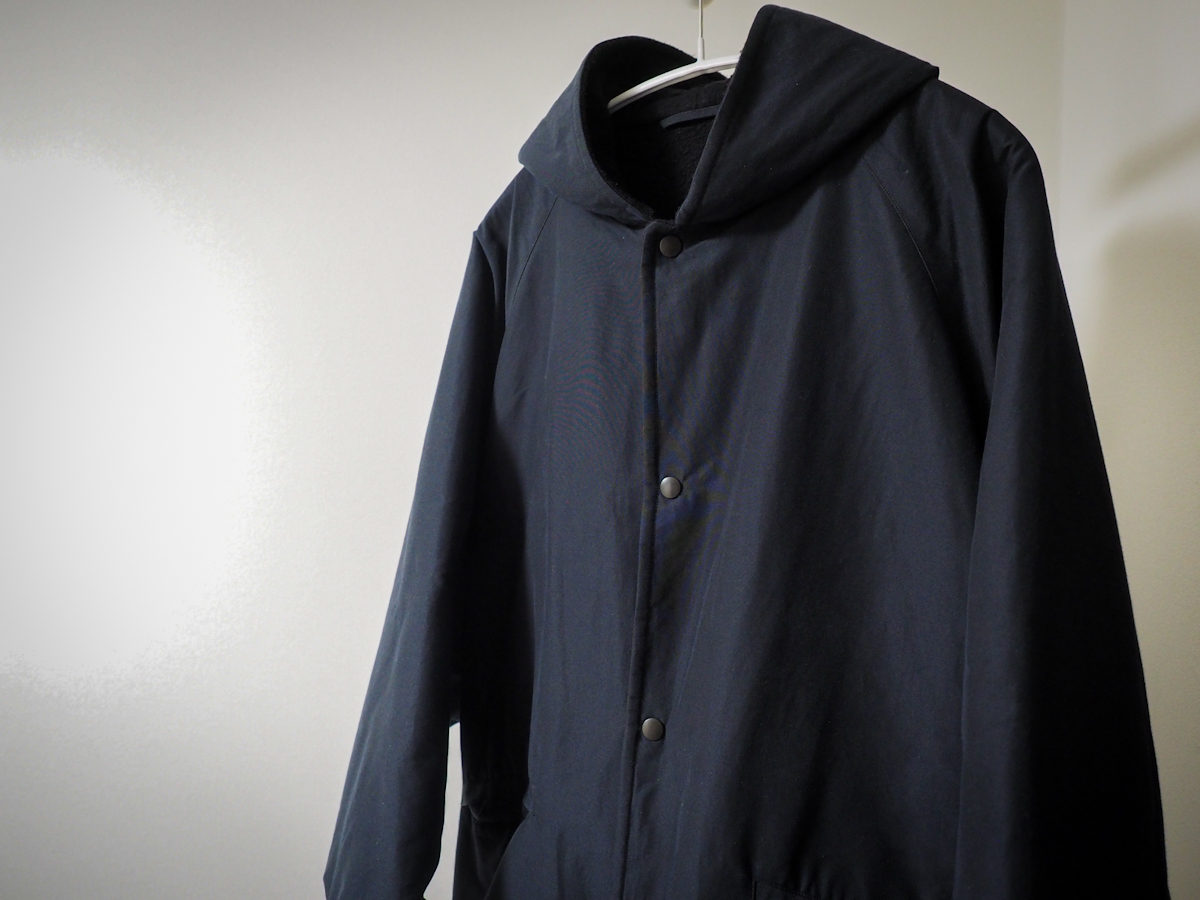 COMOLI コットンシルクフーデッドコート | めもぶろ