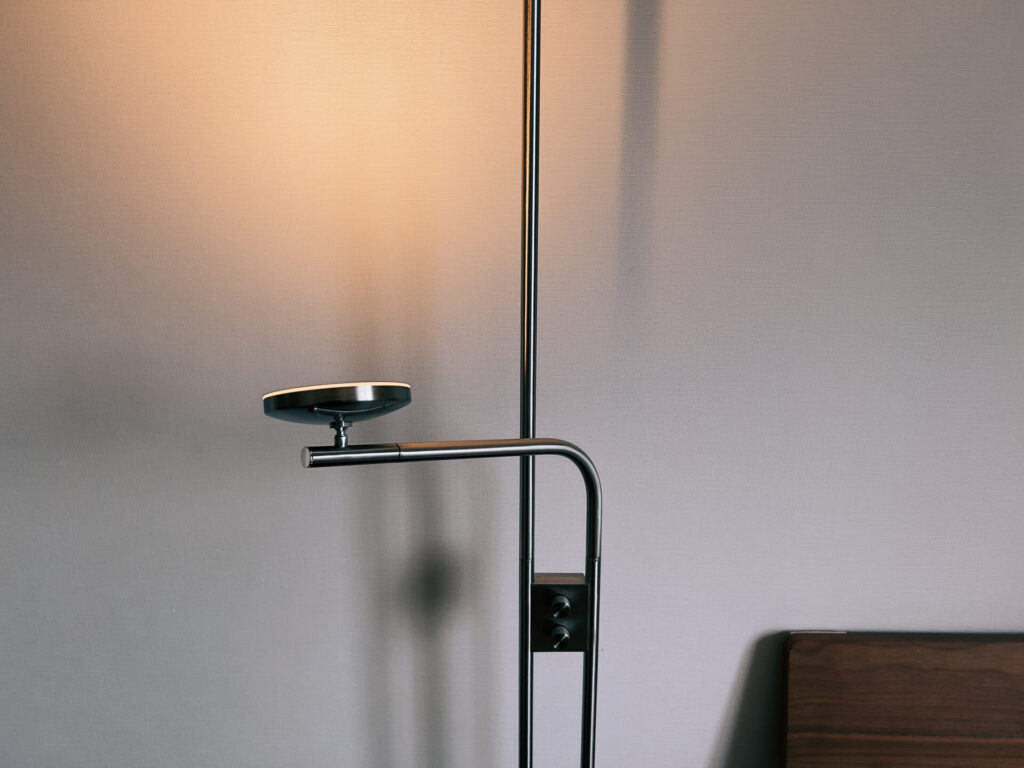 IKEA『イスヤクト』レビュー｜無機質インテリアに合う最高の照明