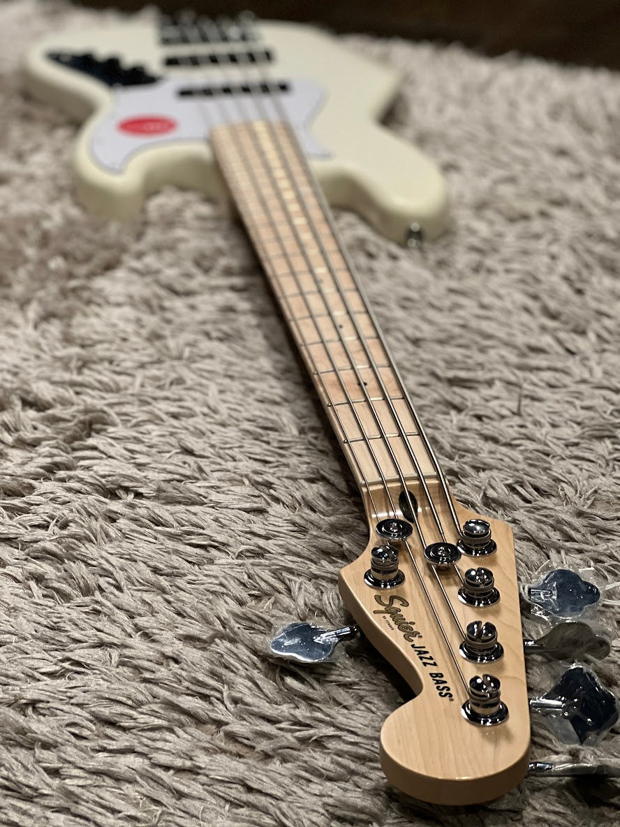 Squier Affinity Series Jazz Bass V 5 String Electric Bass with