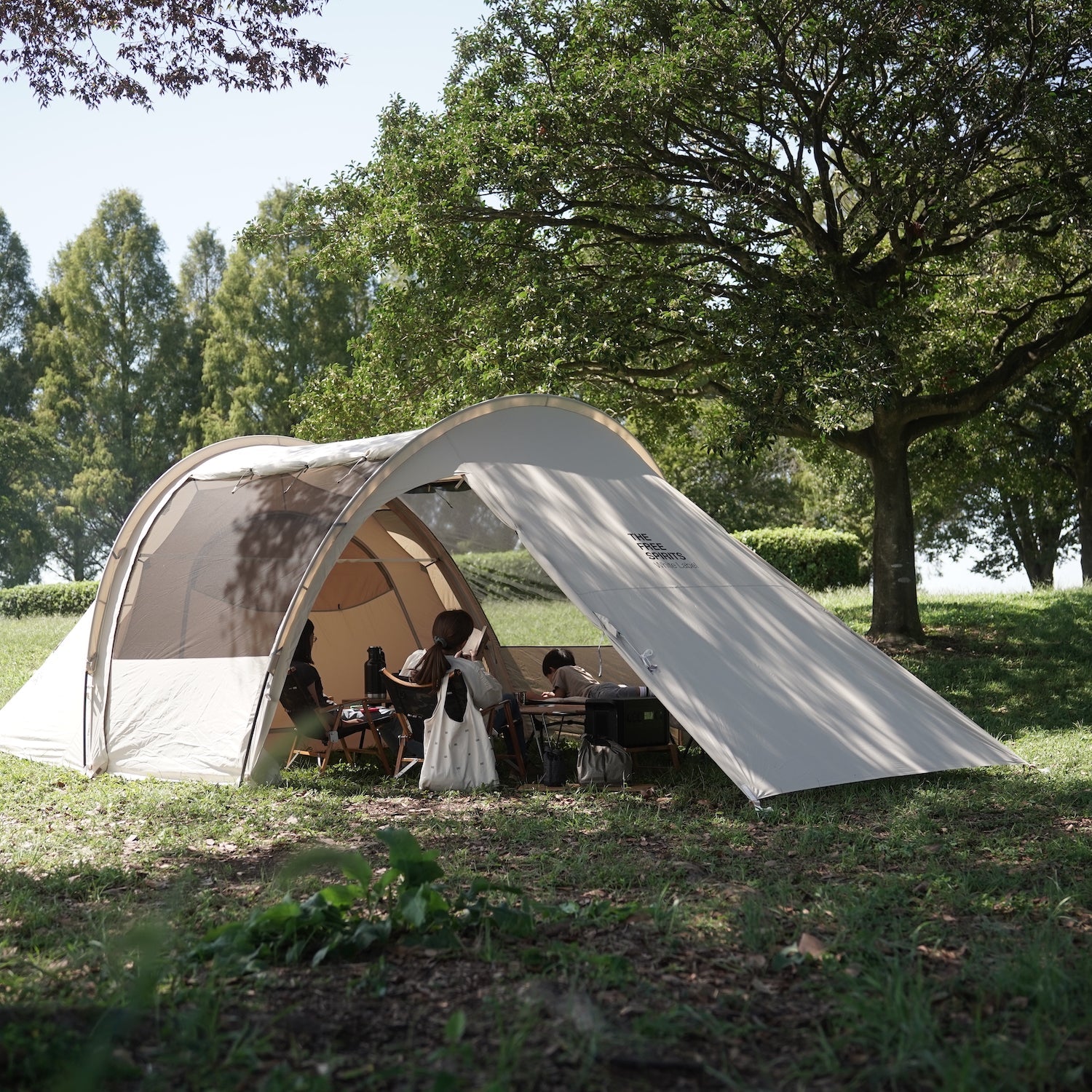 THE FREE SPIRITS / Yoto plus 75D Ivory – narrative outdoor supply