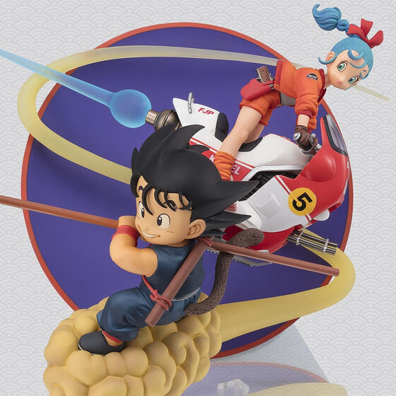 ドラゴンボール』初掲載時の表紙イラストを再現した孫悟空&ブルマの