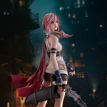 FINAL FANTASY XIII』より、「ライトニング」がPLAY ARTS真シリーズに