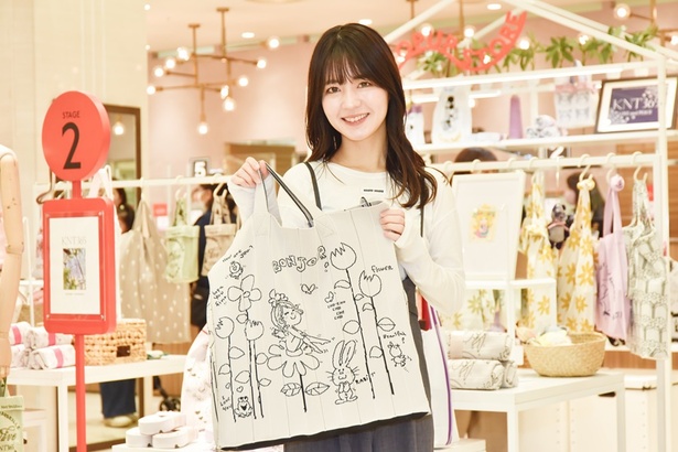 亜土ちゃんのかわいすぎるアートバッグが「KNT365」のPOP UP SHOPに