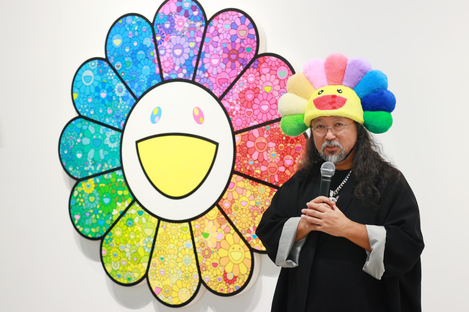 Takashi Murakami returns to Seoul with smiling flowers, 'Superflat
