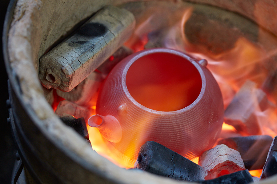 現代になじむデザイン性を持つ南部鉄器 鈴木盛久工房15代 熊谷志衣子