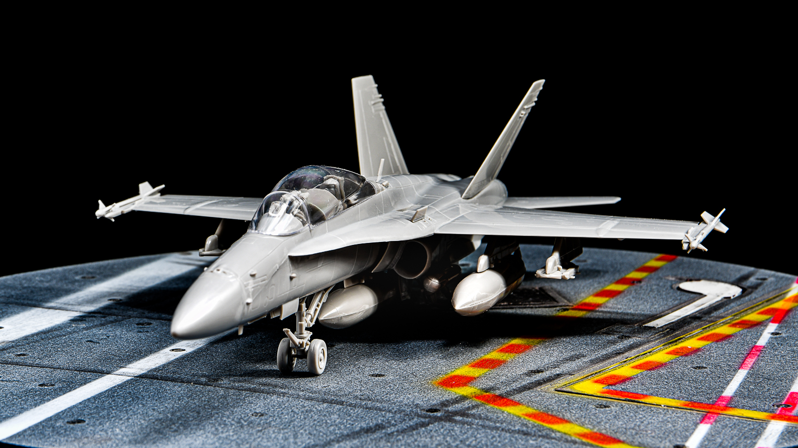 ハセガワ1/72飛行機模型ピックアップ! ネオクラシックプラモの魅力