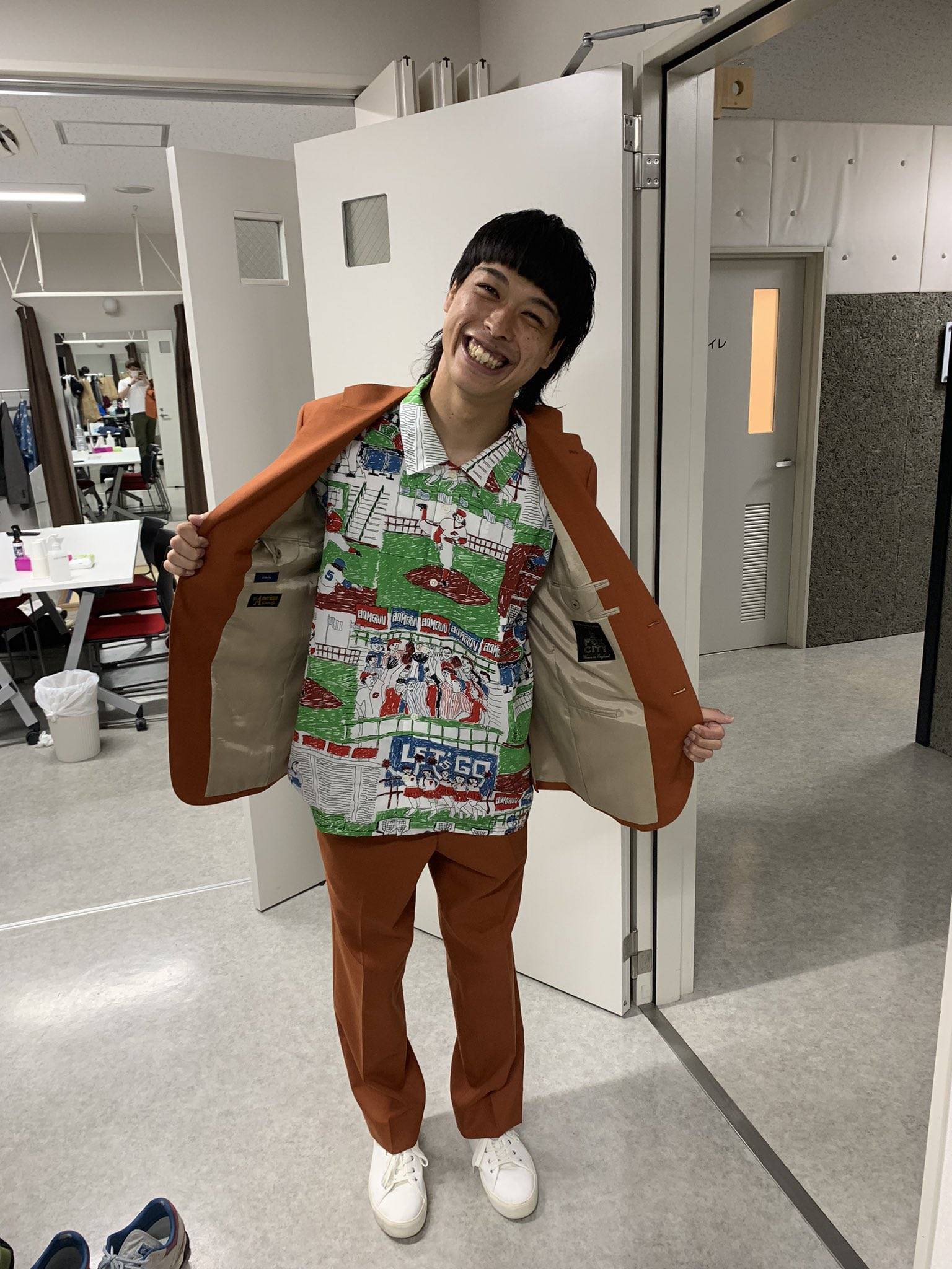 あのシャツなんなの?」バッテリィズ・エースの野球アロハシャツに脚光