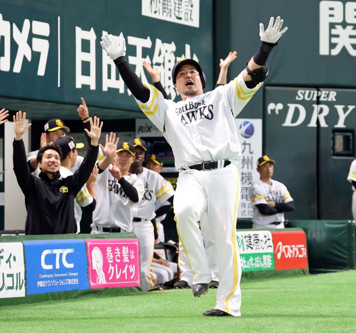 ソフトバンク山川穂高がリーグトップタイの9号 8試合ぶりアーチ