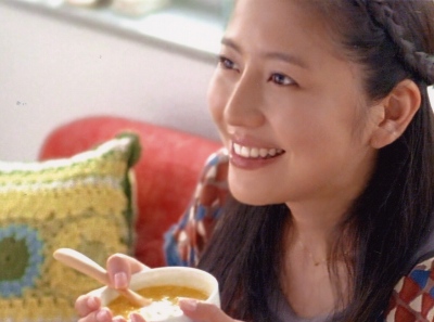 味の素、「クノールカップスープ」新TVCM「コーン畑から」篇放映