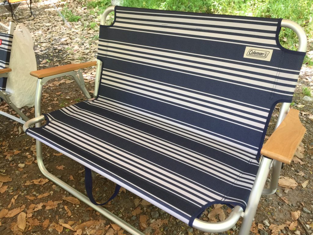 コールマンのチェア「ファイヤープレイスフォールディングチェア」と