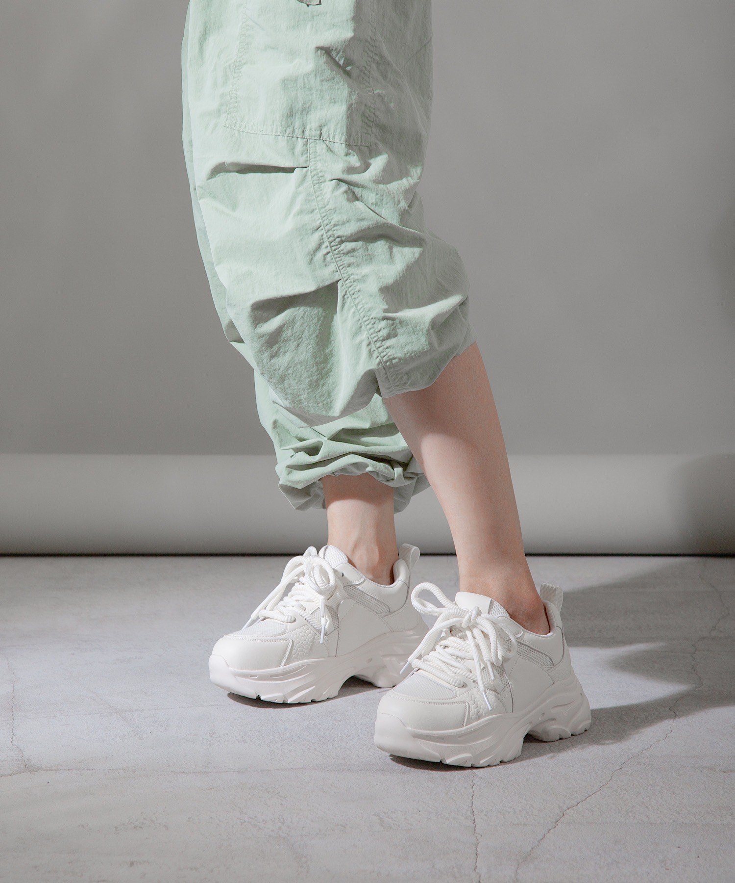 軽量/265g/厚底/5cm】厚底スニーカー ALL BLACK│Jeffrey Campbell