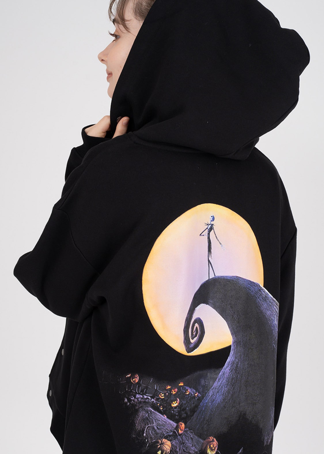 ナイトメアー・ビフォア・クリスマス」×グラニフ、ジャックのニット