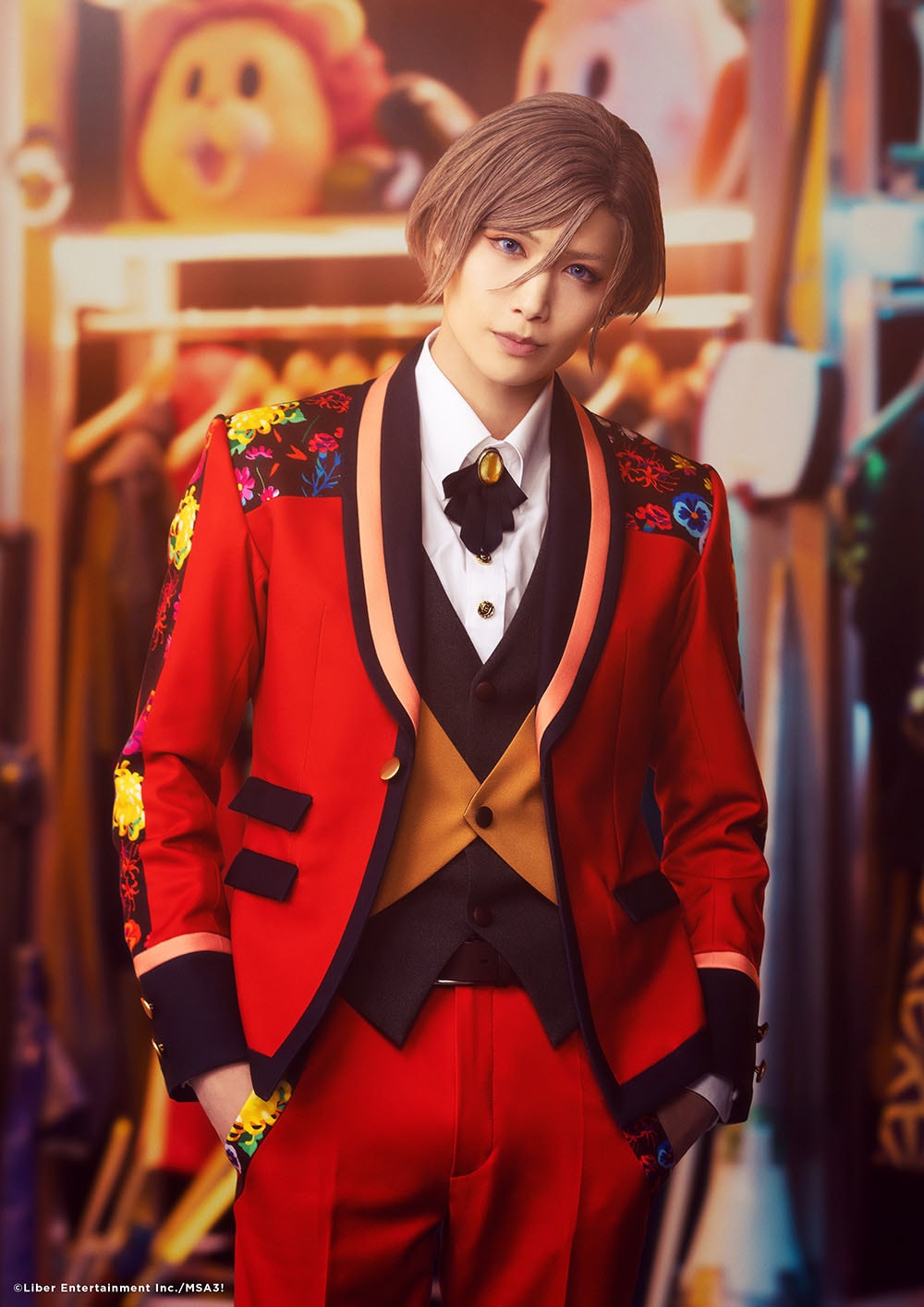 水江建太扮する摂津万里。 [画像ギャラリー 14/33] - ステージナタリー