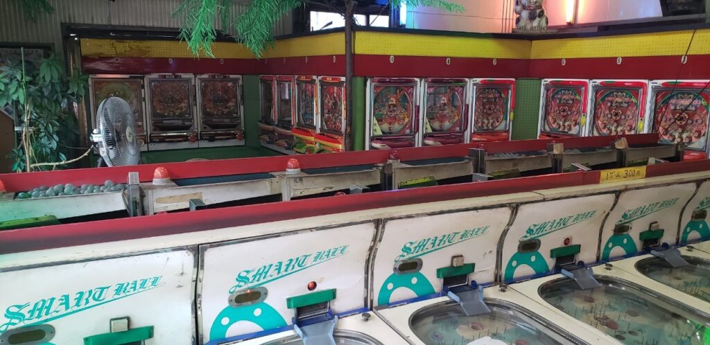 関東でもスマートボールやレトロゲームを楽しめる！ 箱根の大平台に