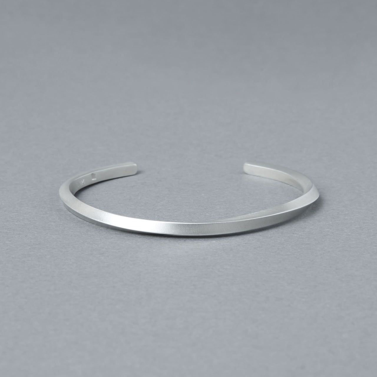 シルバーバングル ・ブレスレット| 【公式】Nine Nine（ナインナイン