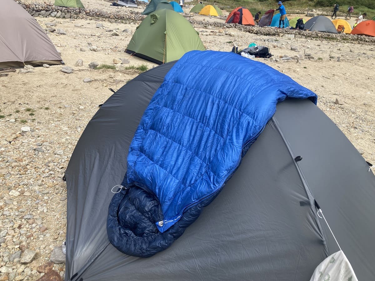 イスカ・エアドライト290】使用感をレビュー！「軽さ」と「保温力」の