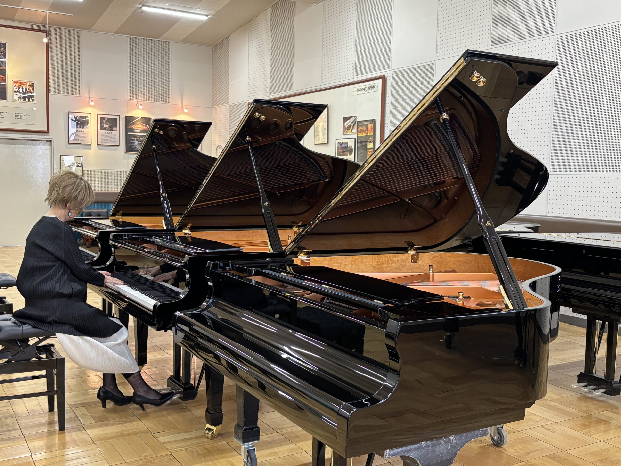 世界最高峰のピアノが寄贈されました！ | SEITOKU Finew | 聖徳大学