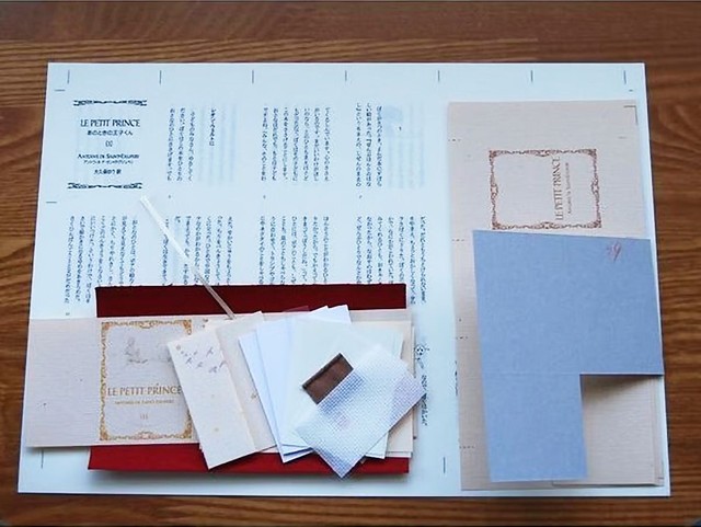 まるで小人の国…中のテキストまで徹底的に作り込んだ「豆本」の世界