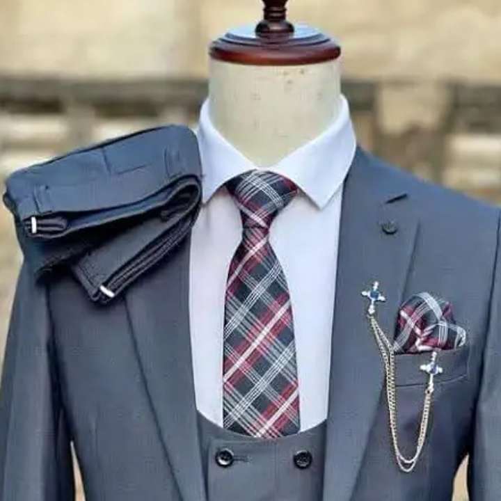 Outfit - Products - Pamsika