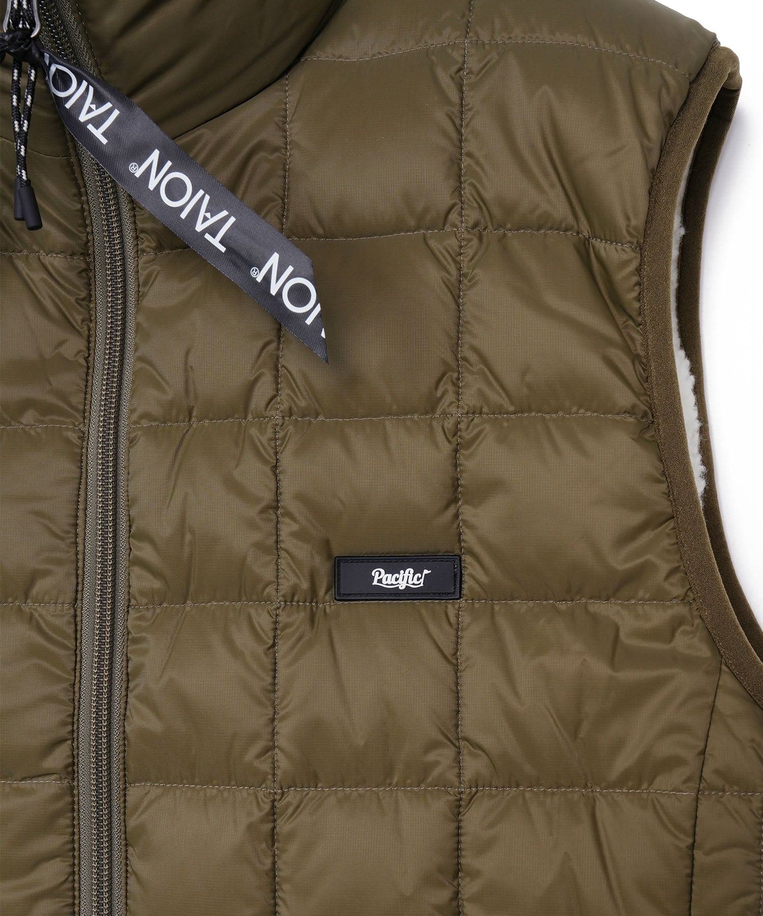 DOWN × BOA” REVERSIBLE VEST – Pacific GOLF CLUB