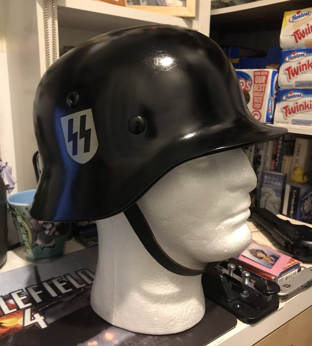 ドイツ軍 M35 武装親衛隊パレード用ヘルメットを買いました。 ダブル