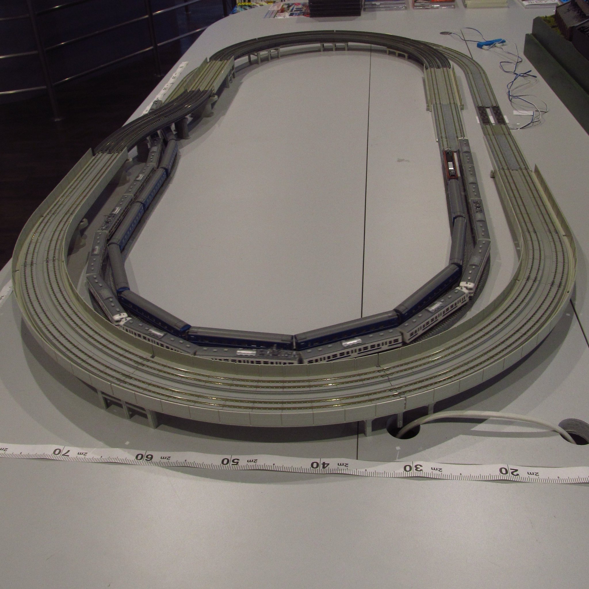 KATO製品 複線レイアウト(立体交差・島式ホーム)② backend