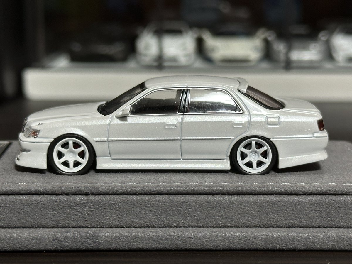 MORTAL MODEL 1/64 TOYOTA CRESTA JZX100 Whiteをお迎え。 100系の