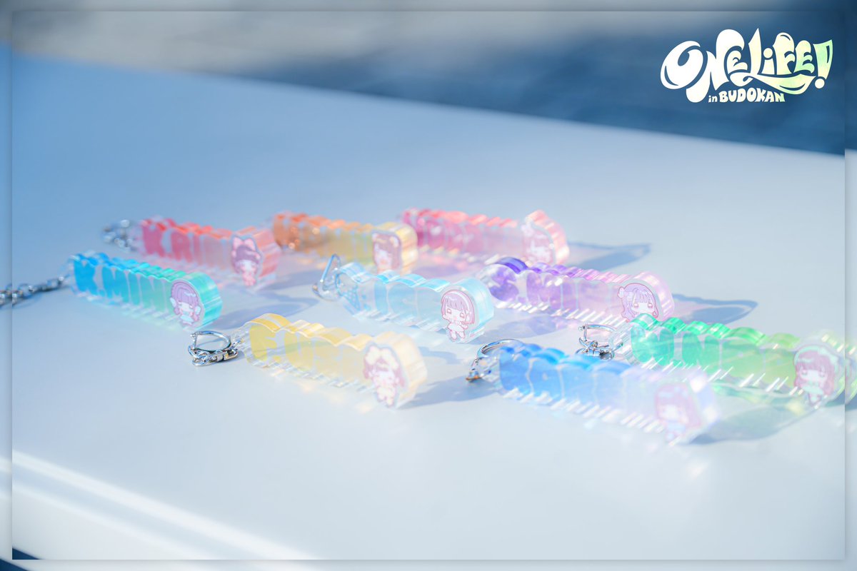 おすすめ新グッズ① アクリルブロックキーホルダー💭 パステルカラーの