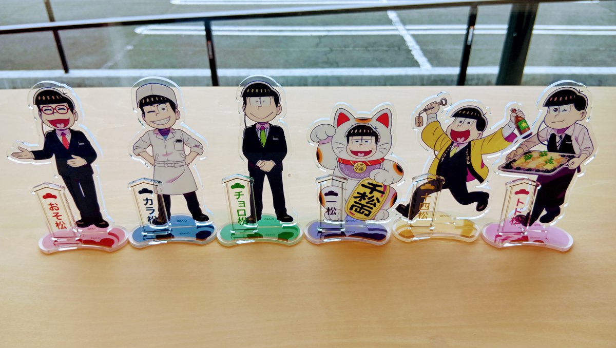 大好評販売中！【おそ松さん】×ホテル湖龍 従業員＆浴衣ver.グッズ事後