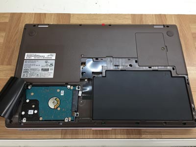 富士通 LIFEBOOK AH45/B3のSSD換装サービス│パソコン工房 香椎店 福岡