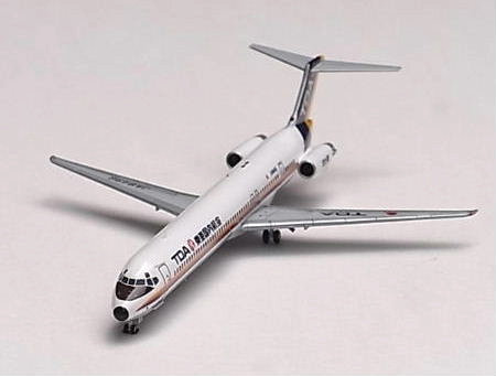 マクドネル・ダグラスMD-81 (1987年10月・東京国際空港) : こつこつ