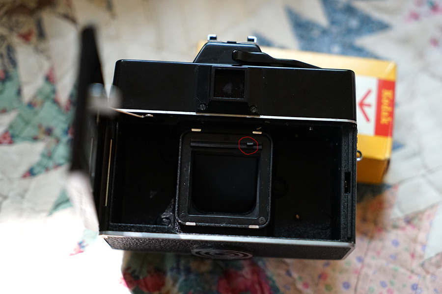 ましかく写真】Rolleiflex SL26 ― レンズ交換式インスタマチックカメラ