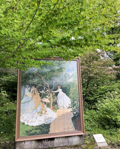 ◇溢れる花と名画のコラボ・・・『ガーデンミュージアム比叡