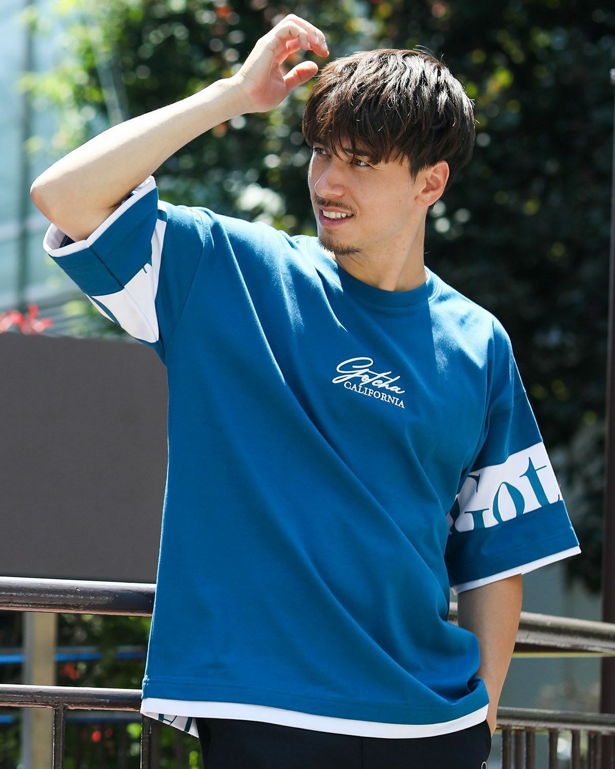 夏こそ“レイヤード見え”がちょうどいい。 FAKE LAYERED STYLE – PEET