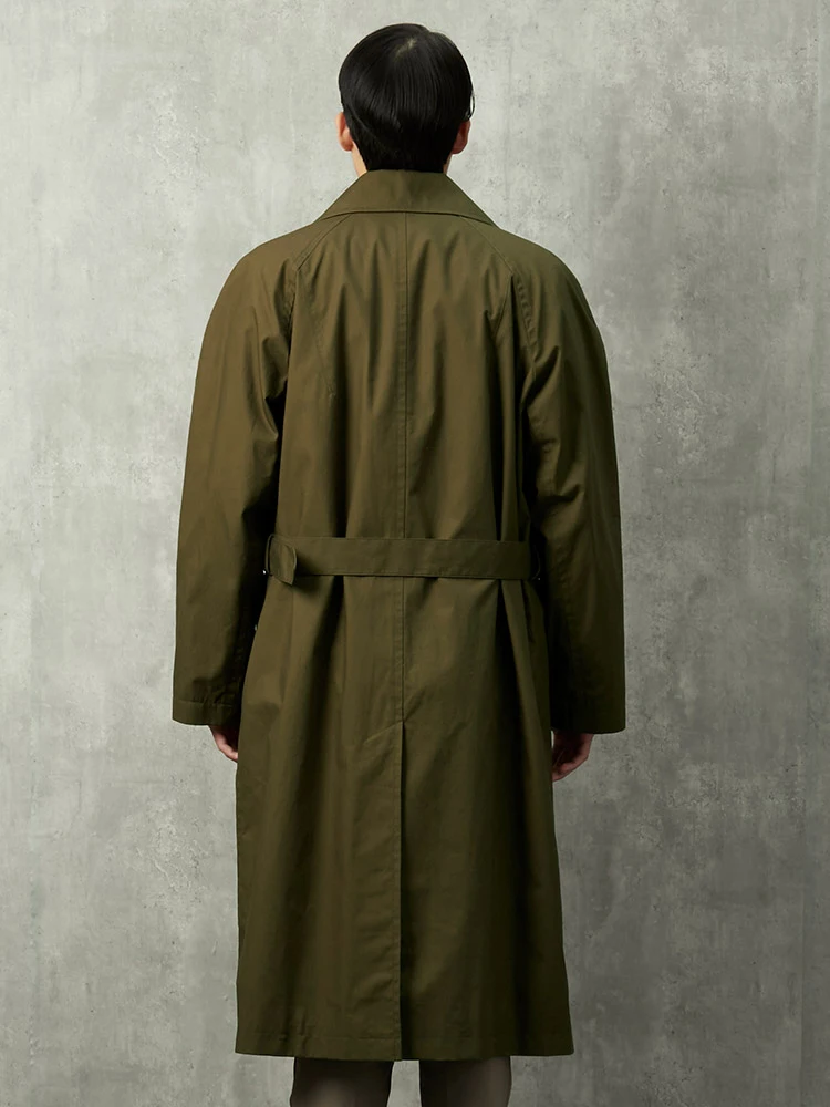 C．グレー TRANS CONTINENTS ラグラン袖 コットントレンチコート