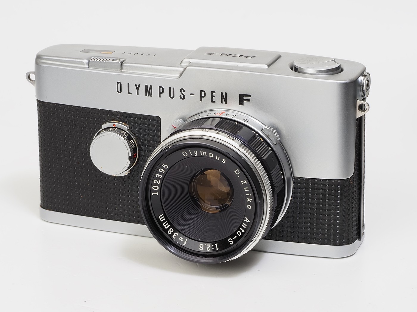 赤城耕一：第9回 中古カメラ店で見つけた医療用のPEN F 「オリンパス