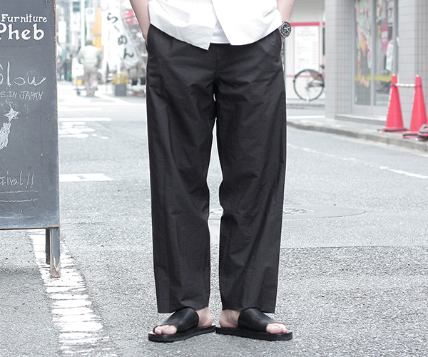 AURALEEから、ウェザークロスのイージーパンツ登場!! | andPheb Staff Blog