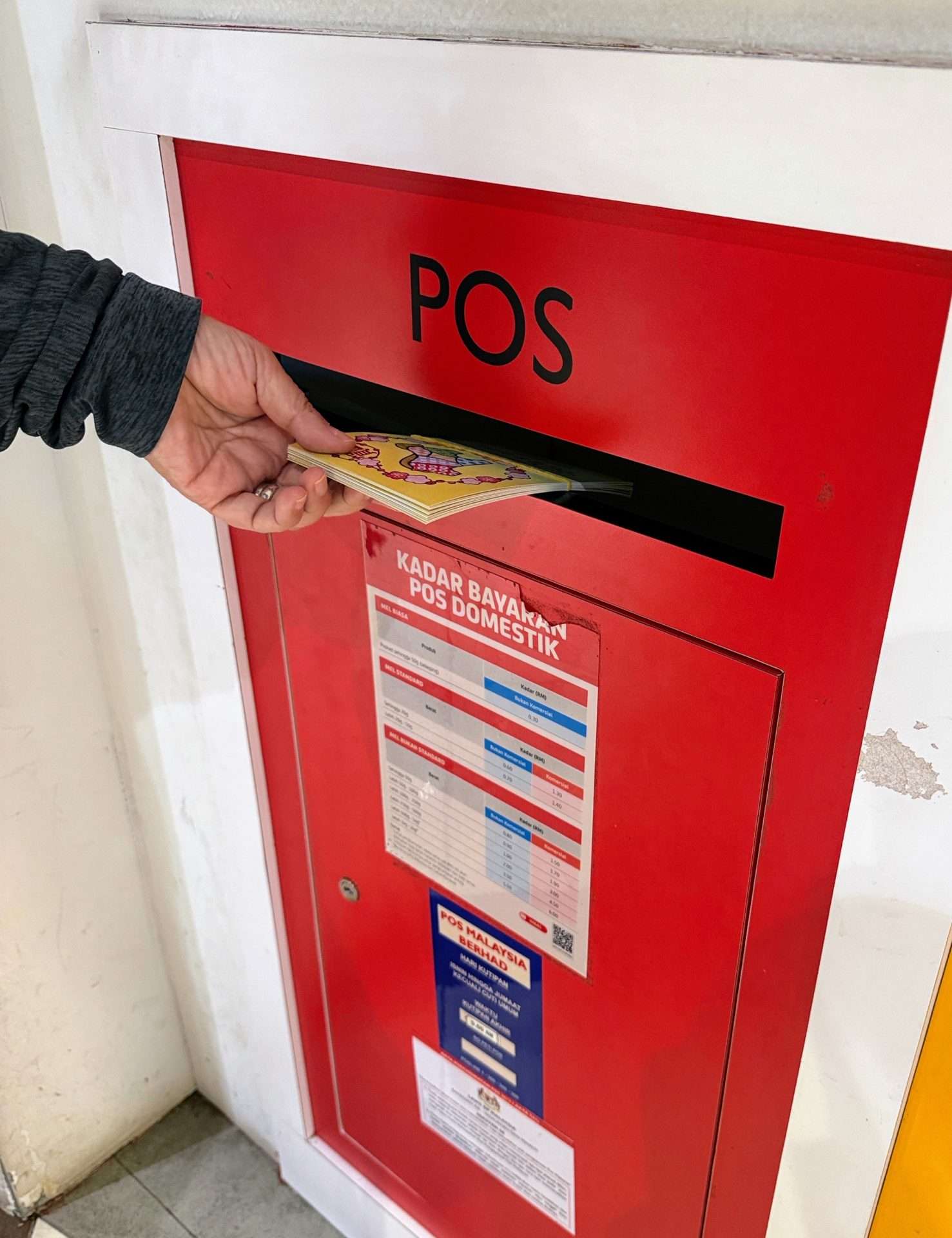 マレーシアから年賀状を送る‼️来年も素敵な1年になりますように😄at