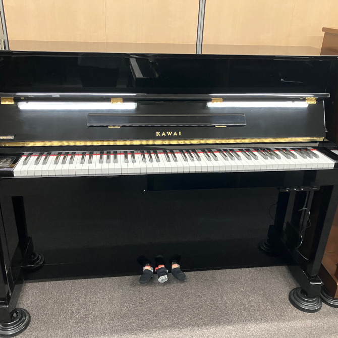 中古》b121 ヤマハアップライトピアノ | 中古アップライトピアノ