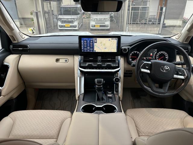 トヨタ ランドクルーザー ZX ベージュ内装・モデリスタ