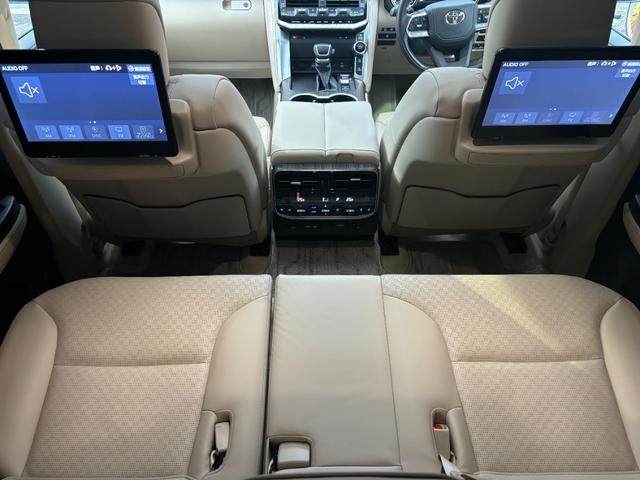 トヨタ ランドクルーザー ZX ベージュ内装・モデリスタ