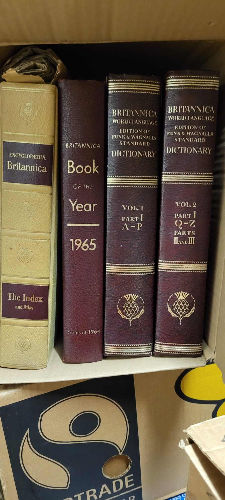 Encyclopaedia Britannica 1-23 + Index + Dictonary 2 Volumes + Book