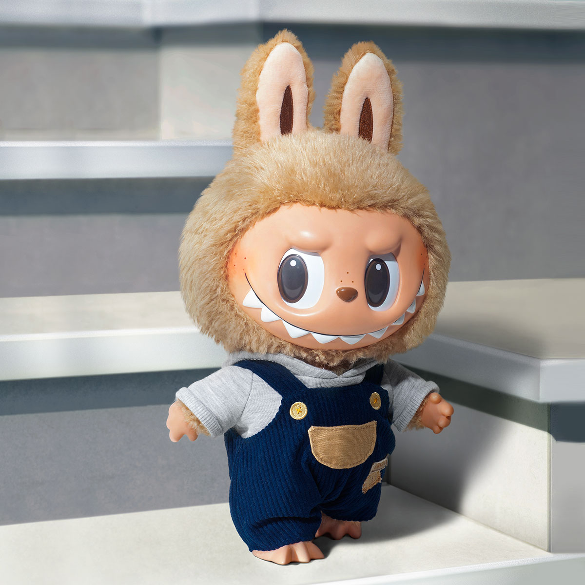 LABUBU Time to chill-Vinyl Plush Doll - POP MART (Canada)