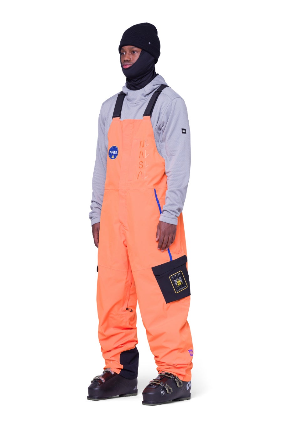 まるで宇宙服!?LA発スノーボードウェアトップブランド『686