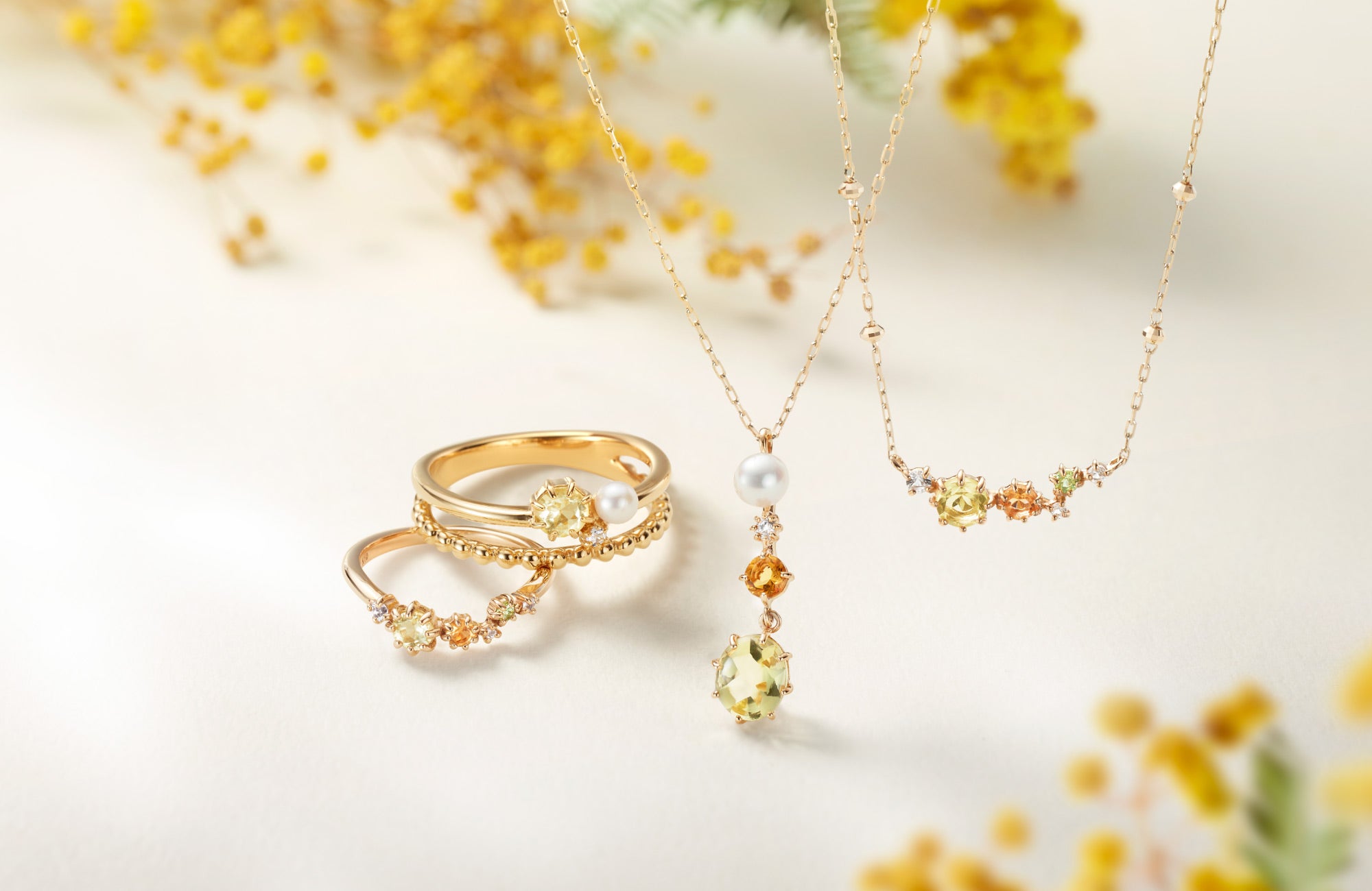 ミモザの優しい輝きを春の装いに纏って 4℃の「2025 MIMOSA Collection