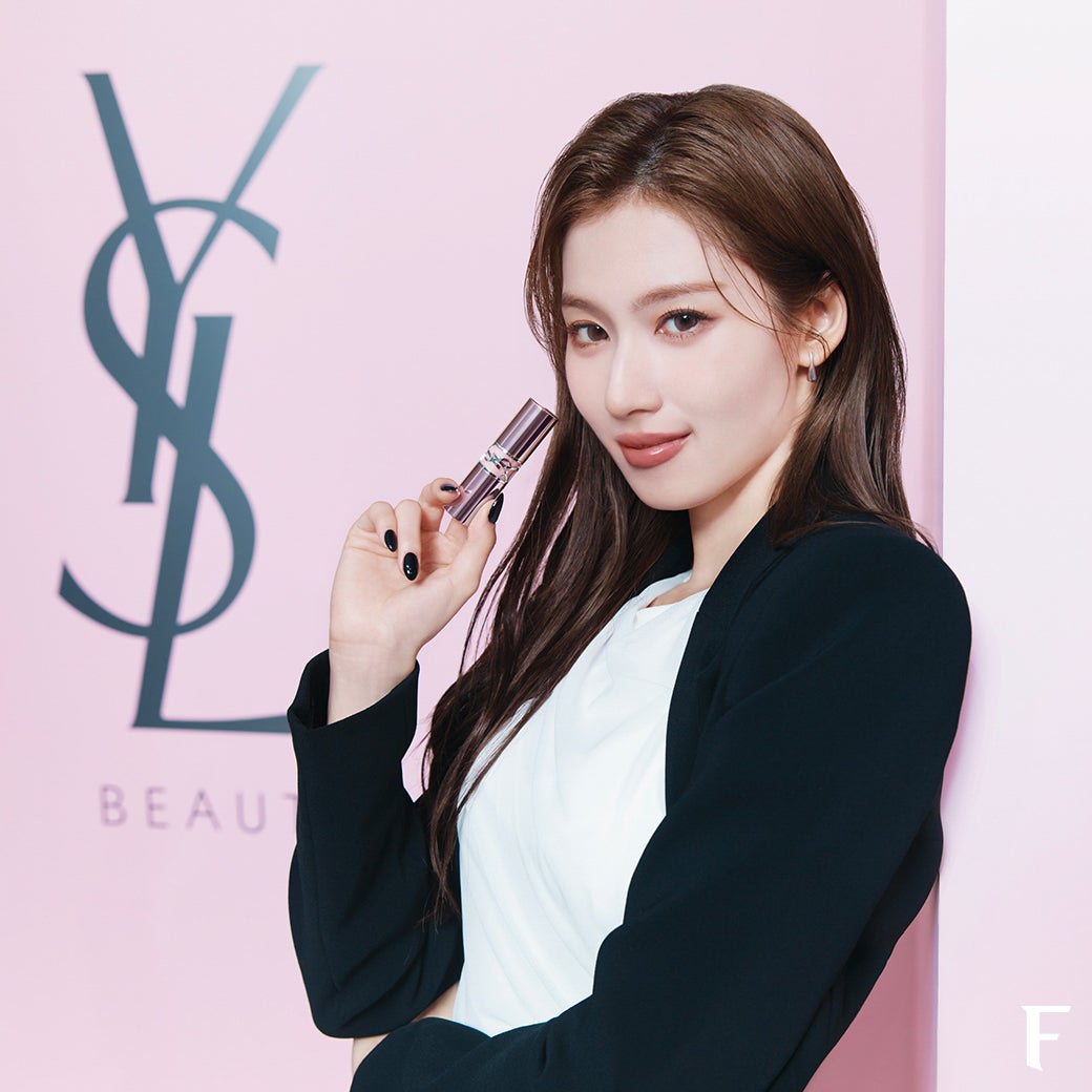 YSL BEAUTY】TWICE SANAが彩る「YSL ラブシャイン キャンディ グロウ