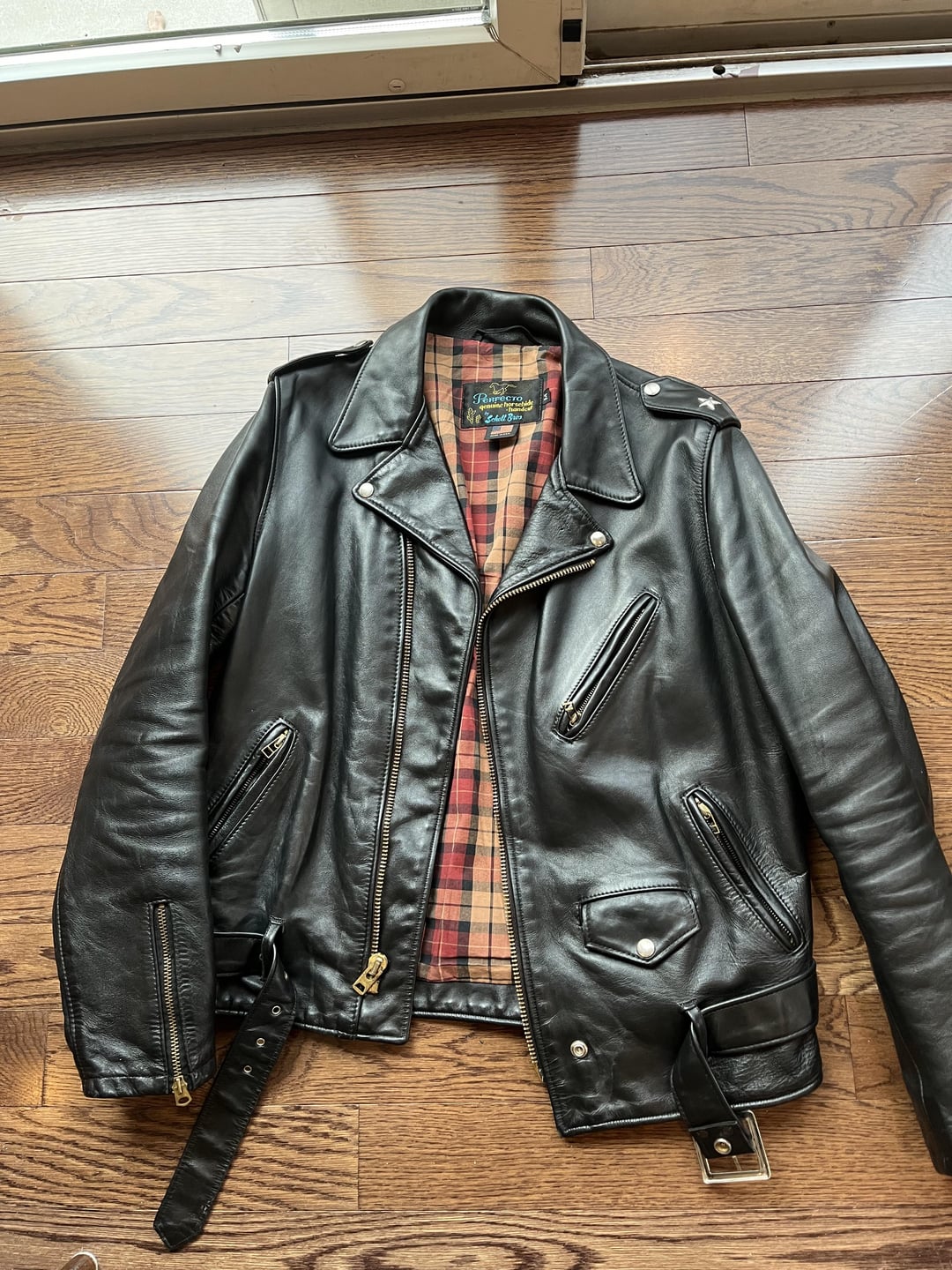 Help identifying this 626 version : r/schott