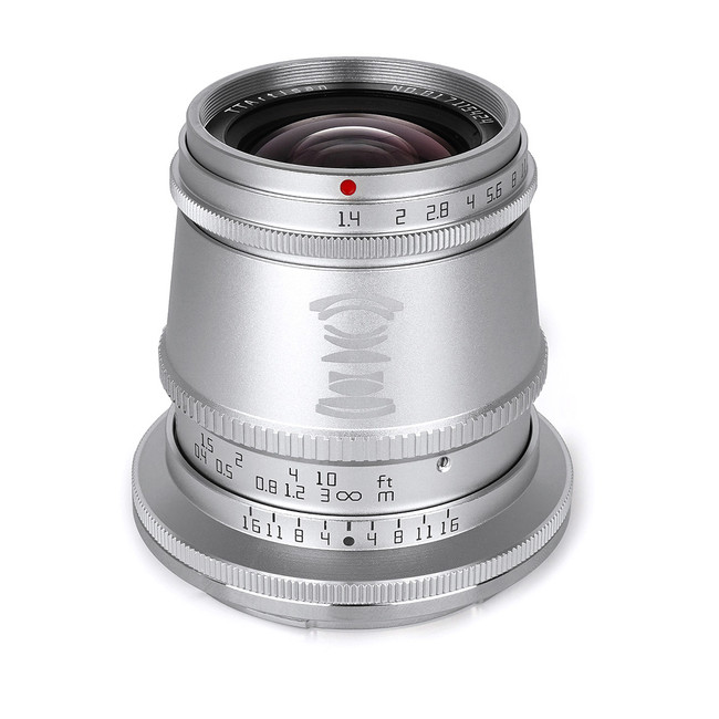 銘匠光学 TTArtisan Cシリーズ「ニコンZ fc」に調和するシルバーの